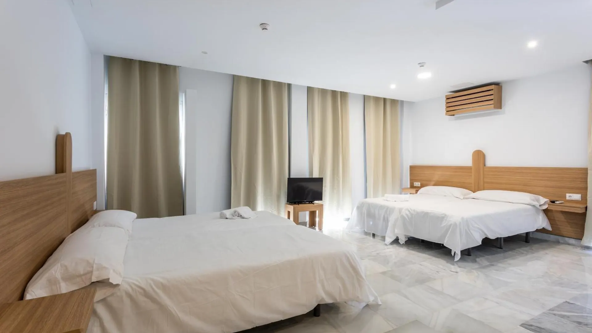 Hotel El Tujjar Los Barrios