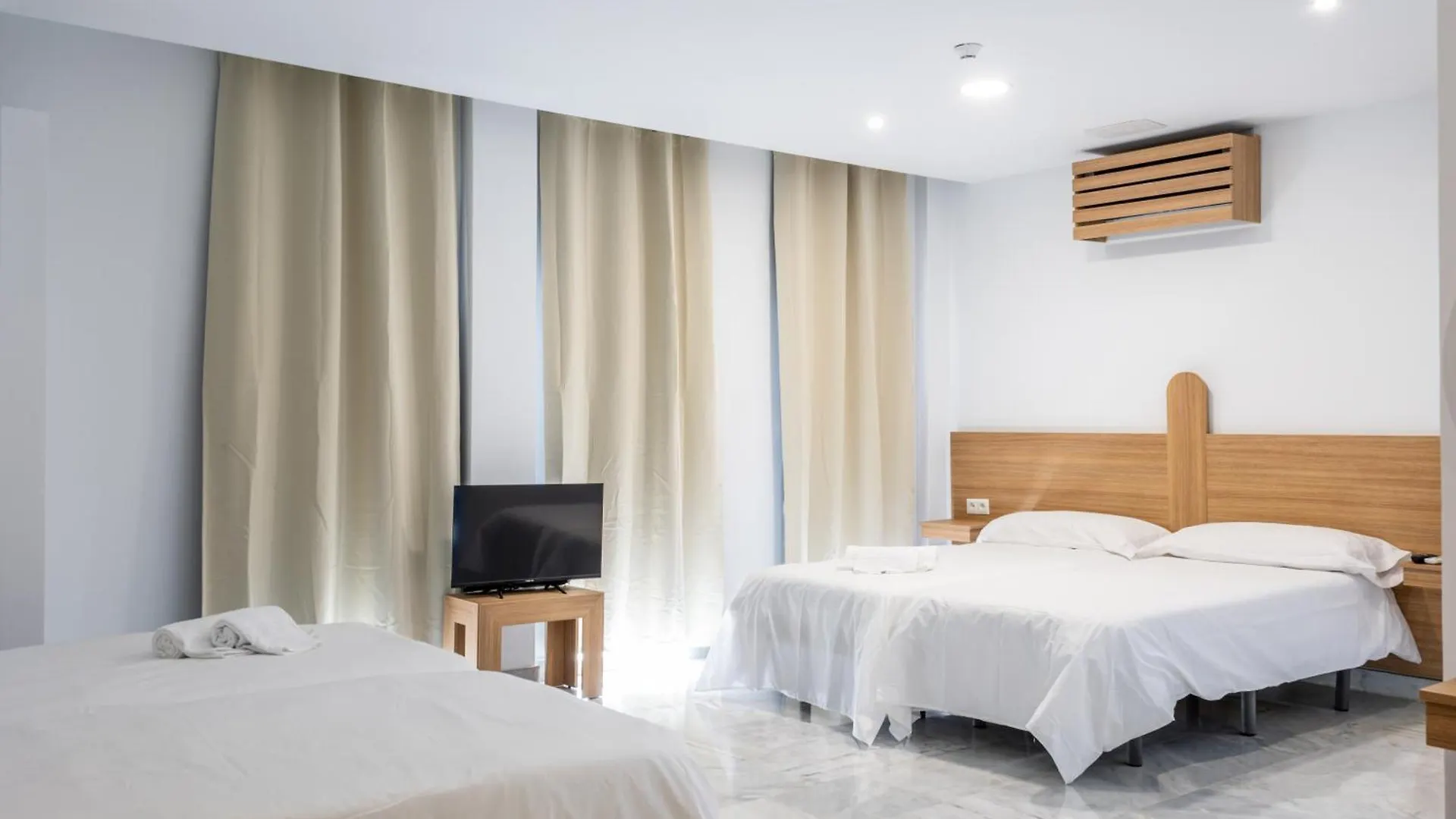 Hotel El Tujjar Los Barrios