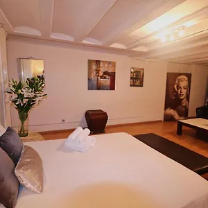 Hostal Efate Barcelona