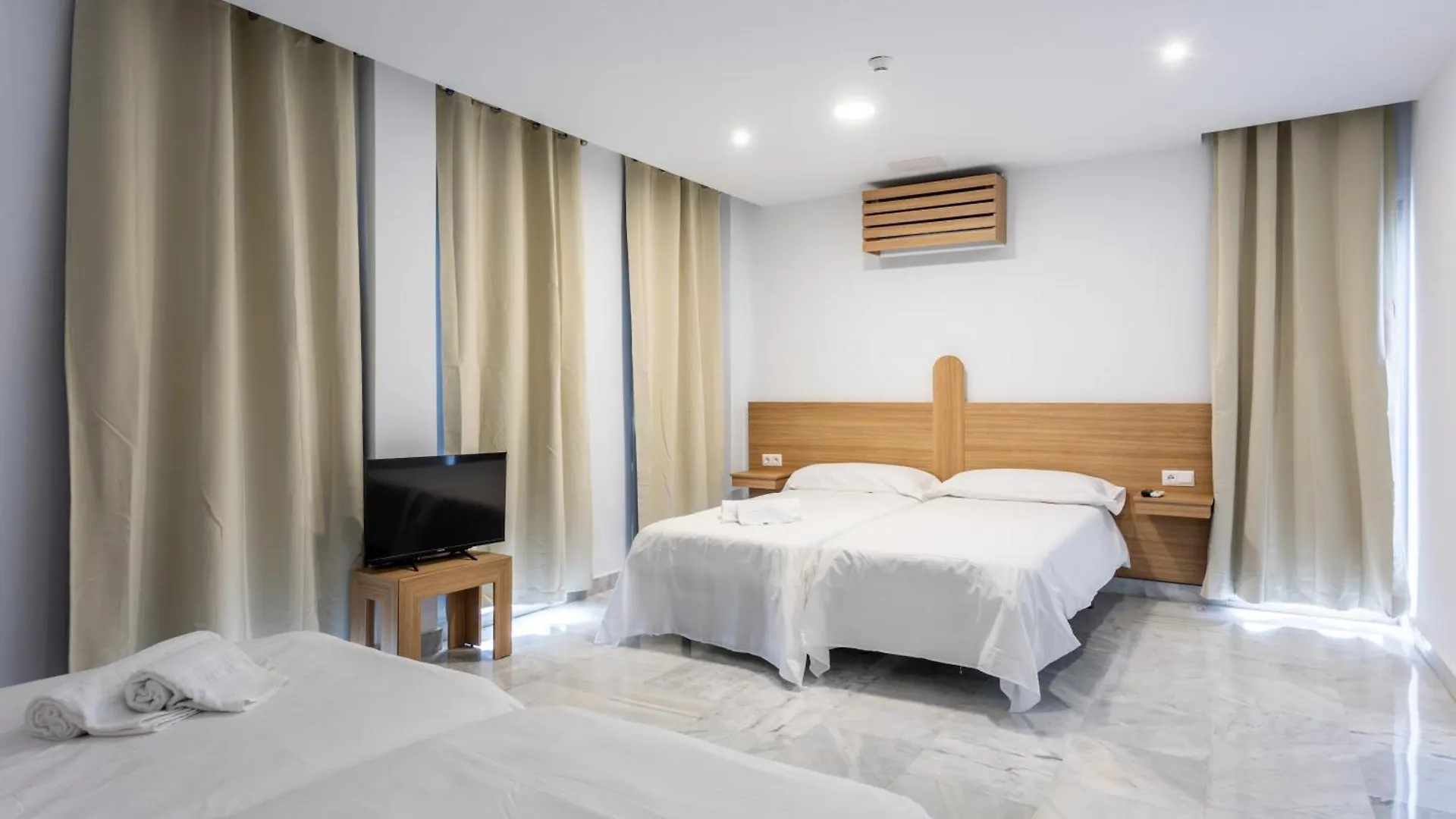Hotel El Tujjar Los Barrios 3*,  Espagne