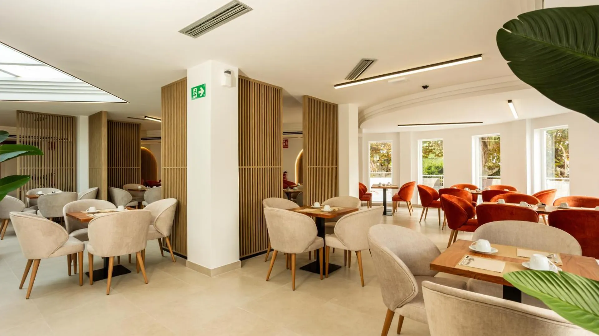 Hotel El Tujjar Лос Барриос